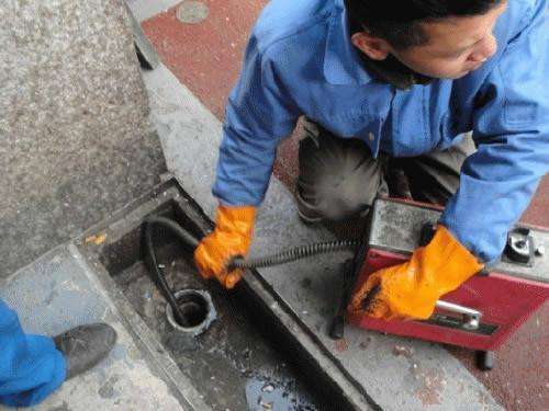 仲巴疏通下水道